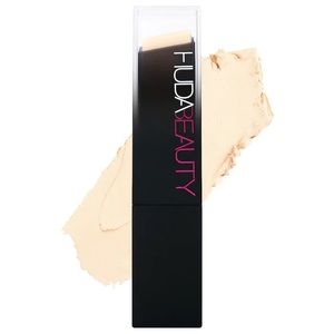 USED ONCE Huda Beauty #FauxFilter foundation 110N